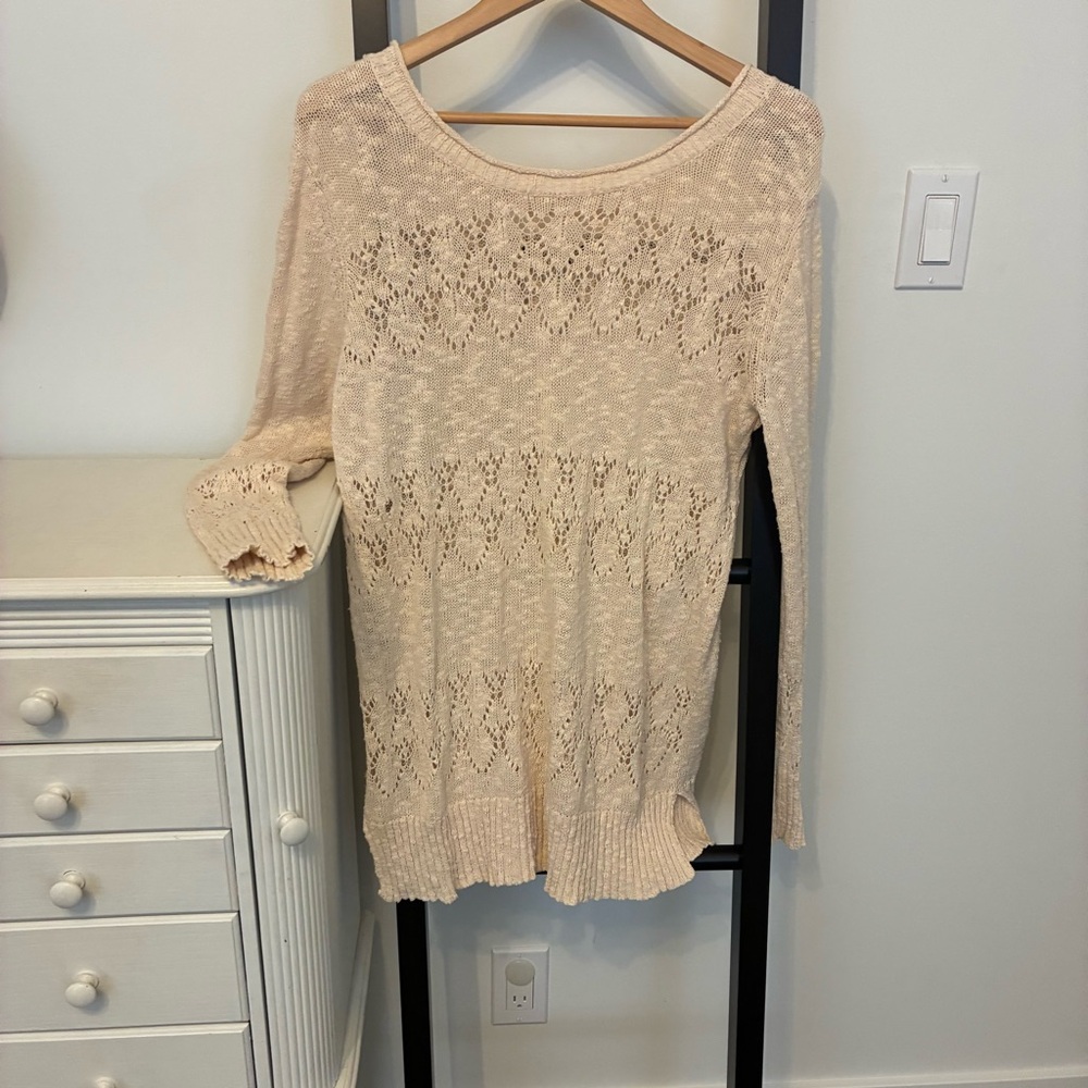 Cream Knit Sweater. EUC. Approx size Large. Delicate and pretty. Cottagecore
